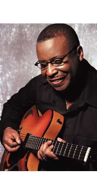 Ronny Jordan, English jazz guitarist., dies at age 51